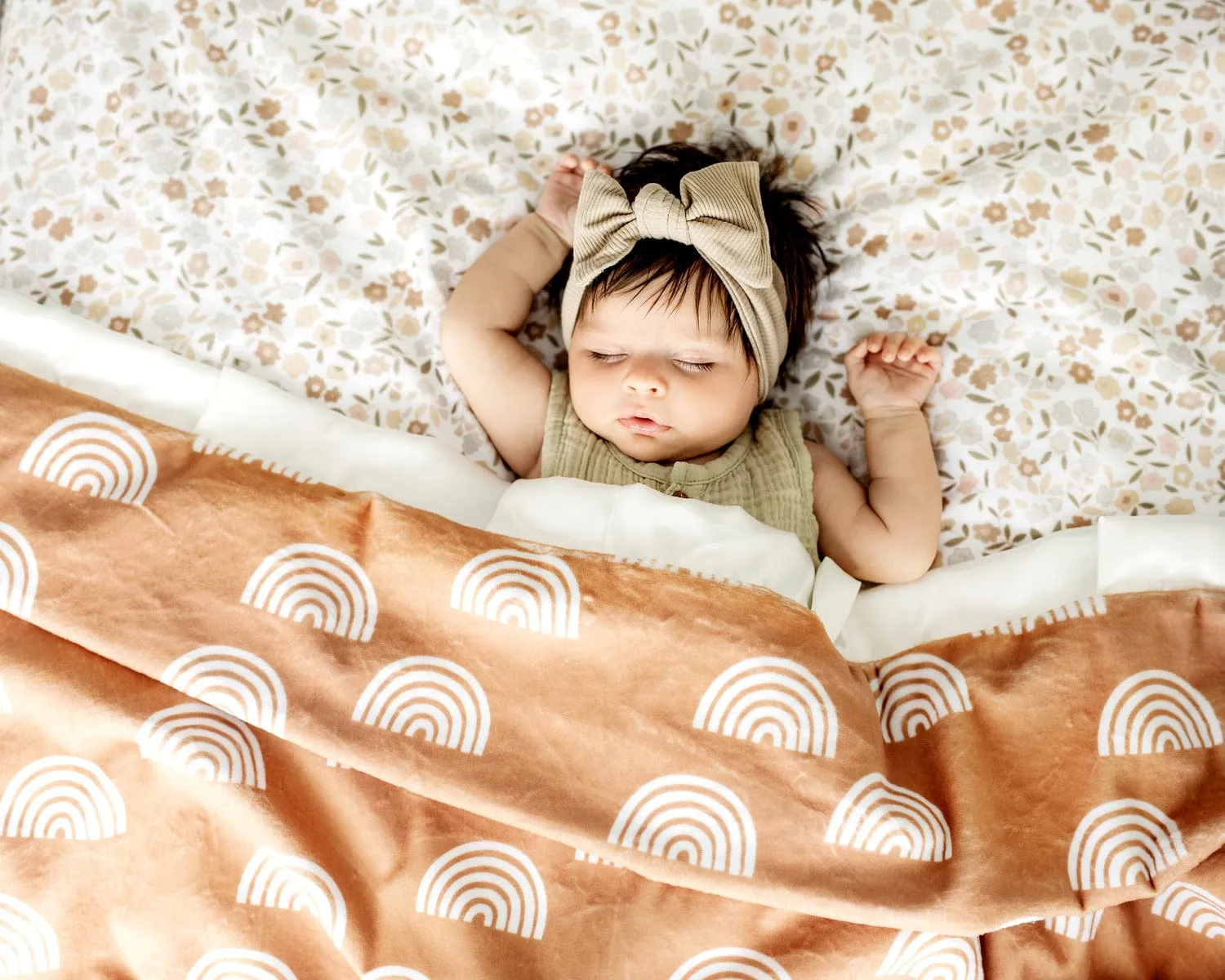 Dainty Floral Blanket